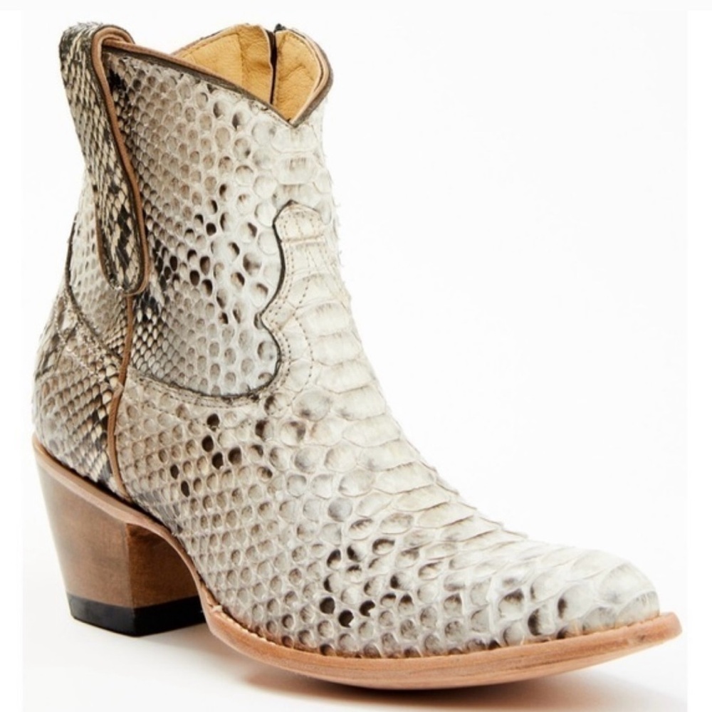 Idyllwind Snakeskin Pattern Ankle Booties
